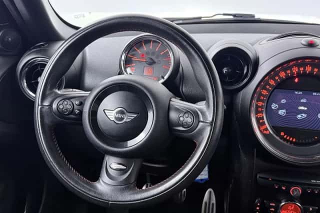 MINI Countryman (2013) thumbnail 26