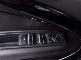 MINI Countryman (2013) thumbnail 4