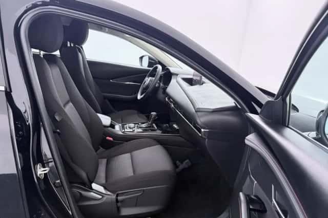 Mazda CX-30 (2024) thumbnail 23