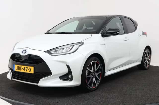 Toyota Yaris (2021) thumbnail 1