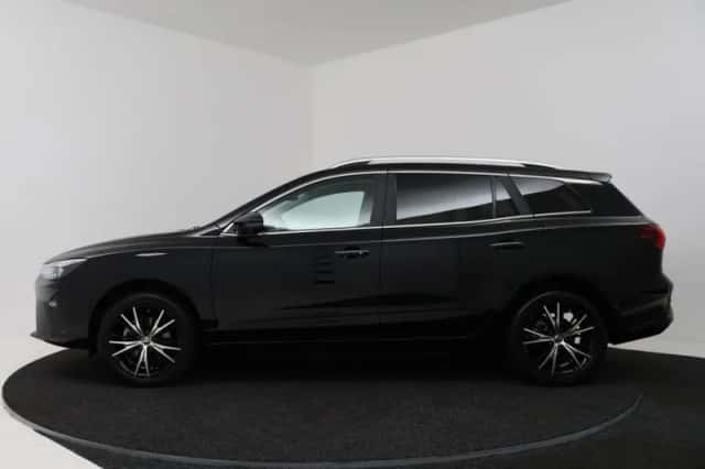 MG MG5 (2022) thumbnail 4