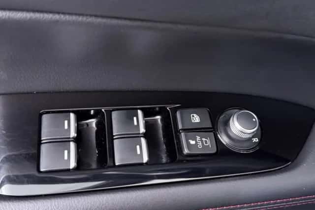 Mazda CX-5 (2021) thumbnail 4