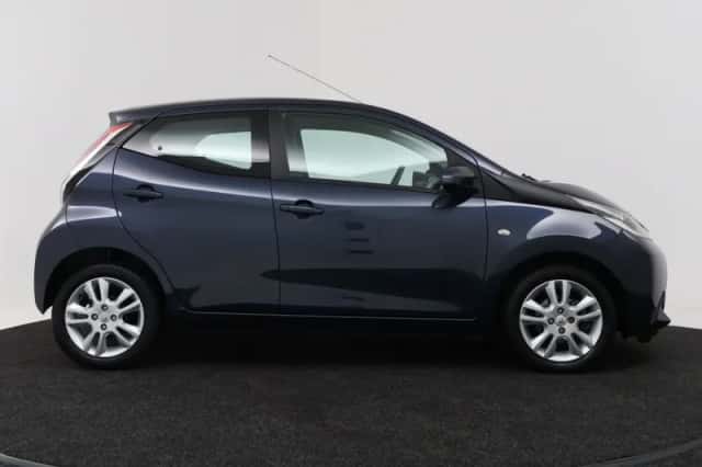 Toyota Aygo (2015) thumbnail 14