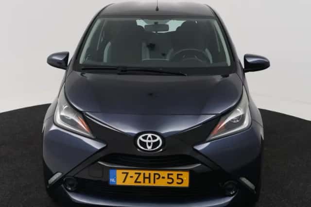 Toyota Aygo (2015) thumbnail 26