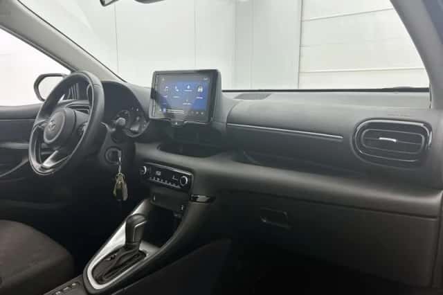Mazda 2_Hybrid (2025) thumbnail 6
