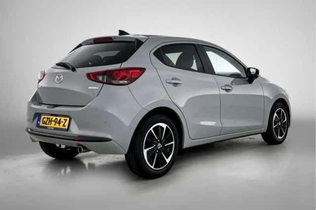 Mazda 2 (2024) thumbnail 2