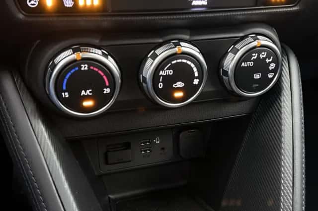Mazda 2 (2024) thumbnail 9