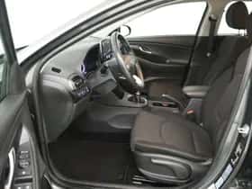 Hyundai i30 (2021) thumbnail 21