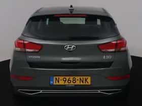 Hyundai i30 (2021) thumbnail 25