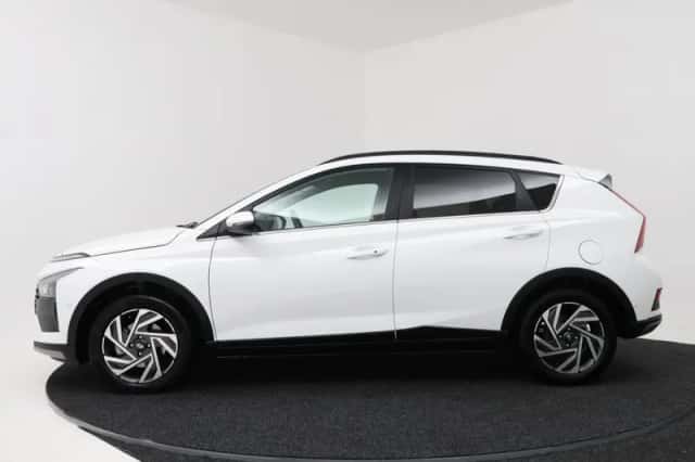 Hyundai Bayon (2025) thumbnail 3