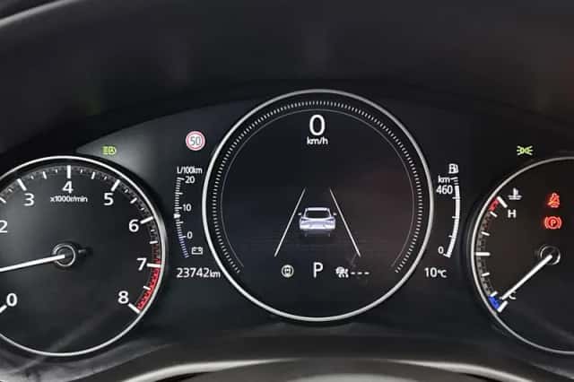 Mazda CX-30 (2024) thumbnail 5