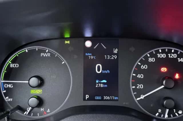 Mazda 2_Hybrid (2023) thumbnail 7