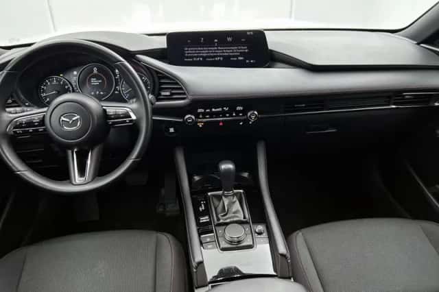 Mazda 3 (2024) thumbnail 4