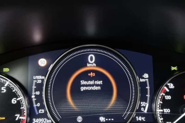 Mazda CX-30 (2021) thumbnail 5