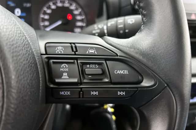 Mazda 2_Hybrid (2025) thumbnail 15