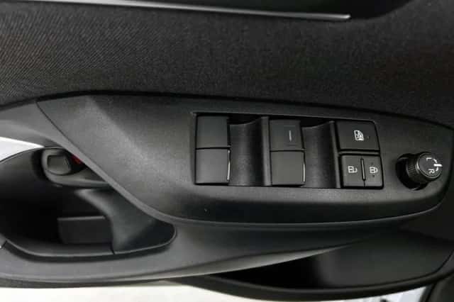 Mazda 2_Hybrid (2025) thumbnail 23