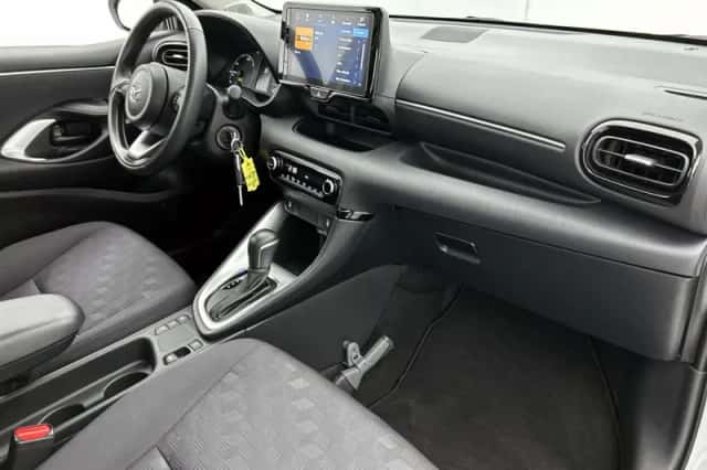 Mazda 2_Hybrid (2025) thumbnail 6