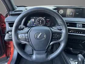 Lexus UX (2020) thumbnail 14
