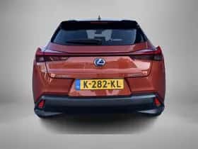 Lexus UX (2020) thumbnail 6