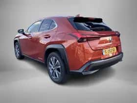 Lexus UX (2020) thumbnail 7