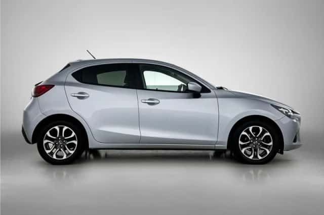 Mazda 2 (2017) thumbnail 11