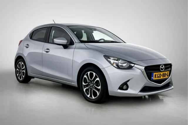 Mazda 2 (2017) thumbnail 12