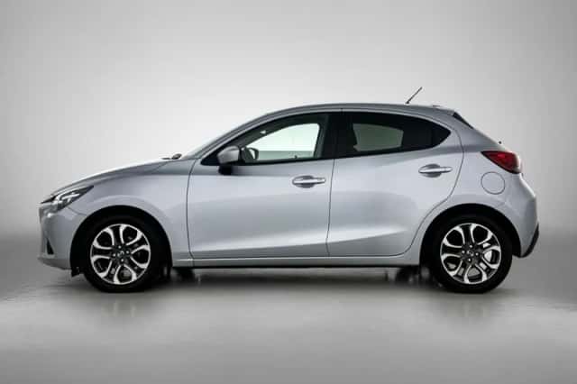 Mazda 2 (2017) thumbnail 3