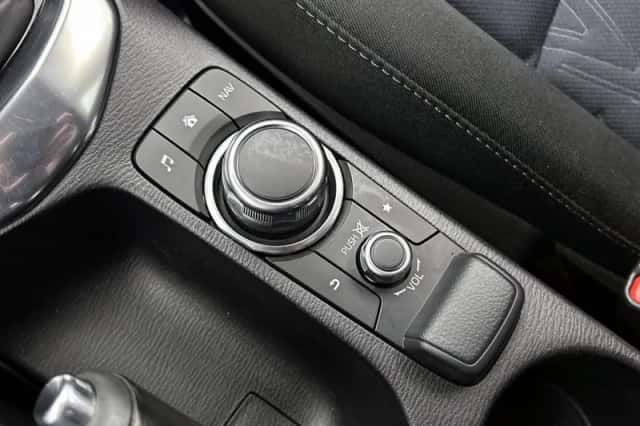 Mazda 2 (2017) thumbnail 4