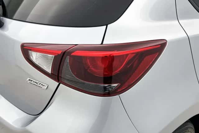 Mazda 2 (2017) thumbnail 33