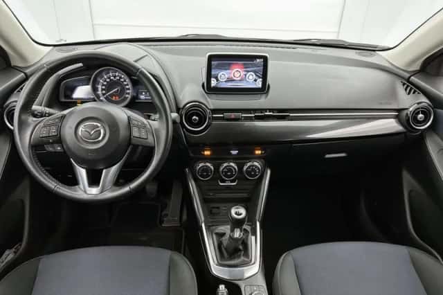 Mazda 2 (2017) thumbnail 5