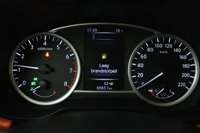 Nissan Micra (2018) thumbnail 6