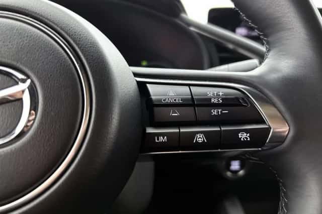 Mazda 3 (2024) thumbnail 14