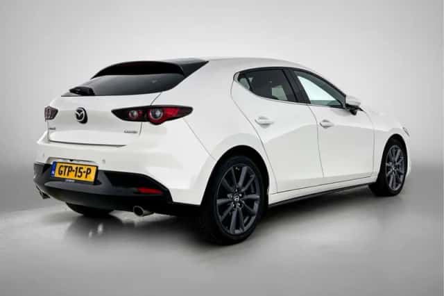 Mazda 3 (2024) thumbnail 3