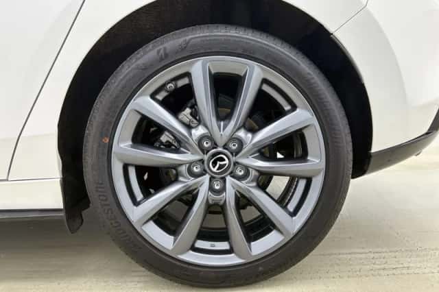 Mazda 3 (2024) thumbnail 24