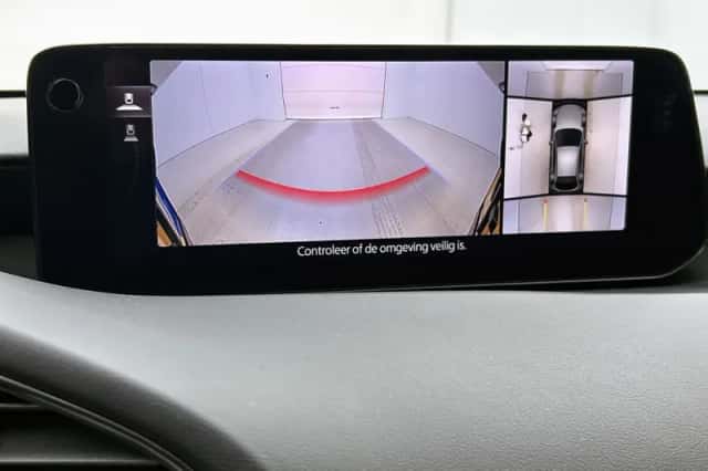 Mazda 3 (2024) thumbnail 8