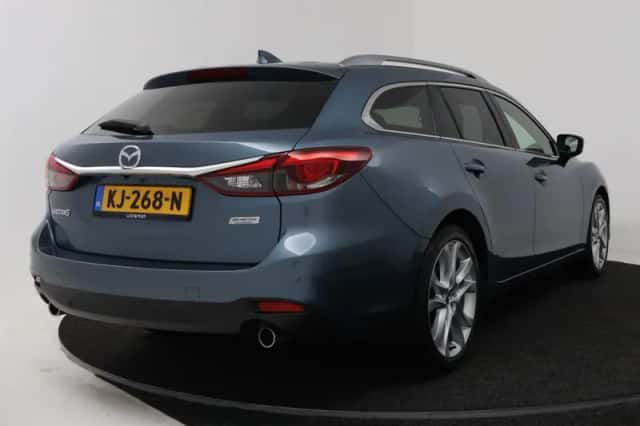 Mazda 6 (2016) thumbnail 2