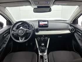 Mazda 2 (2024) thumbnail 4