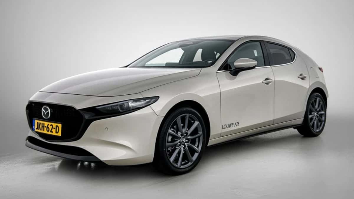Mazda 3 (2025) — foto 1