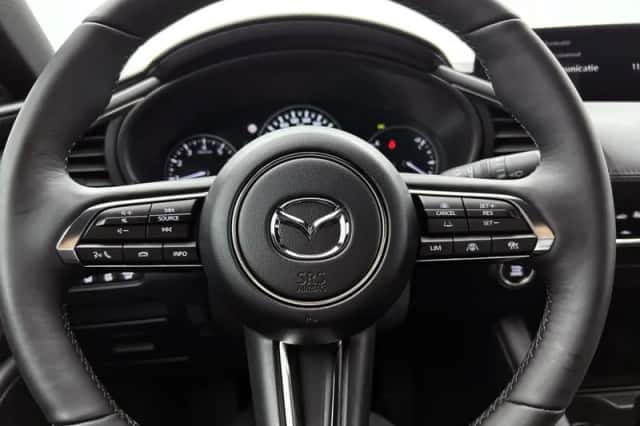 Mazda 3 (2025) thumbnail 18