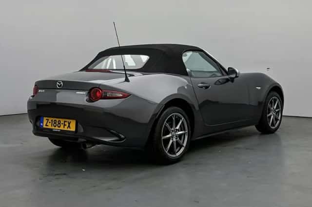 Mazda MX-5 (2023) thumbnail 13