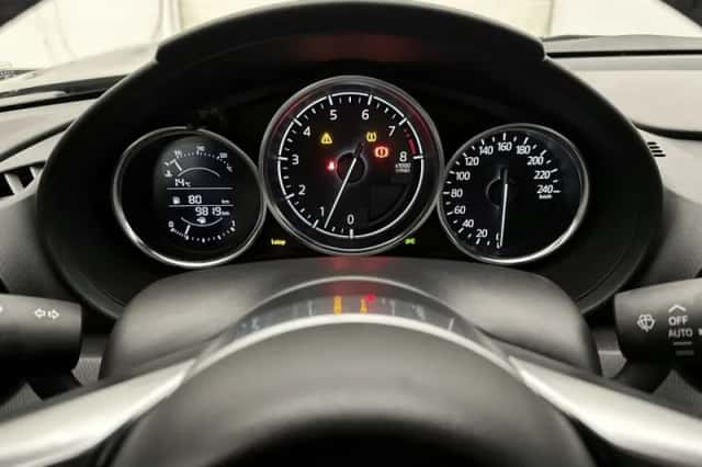 Mazda MX-5 (2023) thumbnail 20