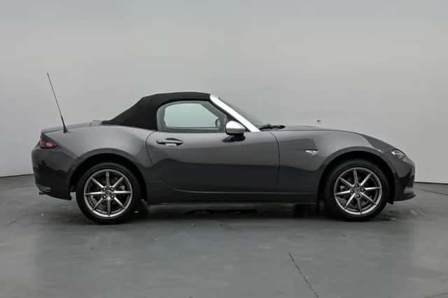Mazda MX-5 (2023) thumbnail 23