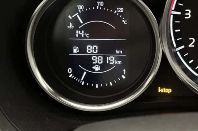 Mazda MX-5 (2023) thumbnail 4