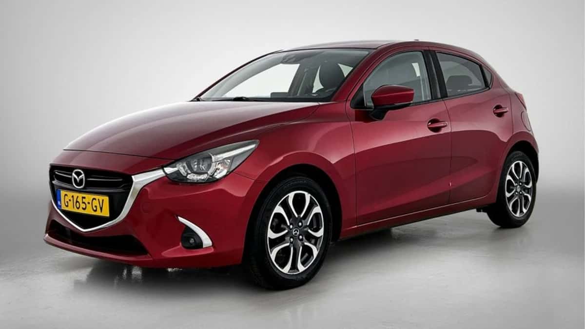 Mazda 2 (2019) — foto 1