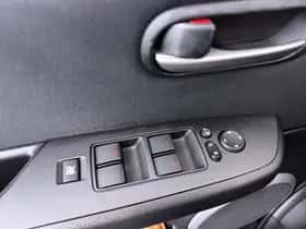 Mazda 6 (2009) thumbnail 4