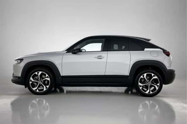 Mazda MX-30 (2025) thumbnail 3