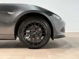 Mazda MX-5 (2022) thumbnail 4