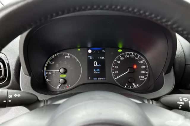 Mazda 2_Hybrid (2024) thumbnail 5