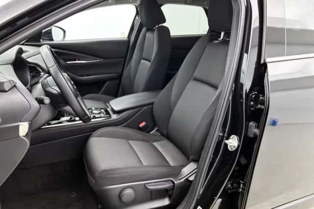Mazda CX-30 (2024) thumbnail 5