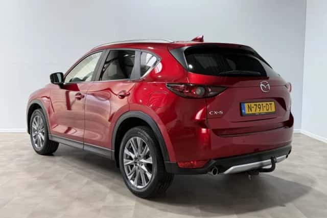Mazda CX-5 (2021) thumbnail 2